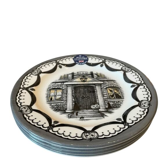 Royal Stafford Halloween Haunted House Salad Plates 8.5in Porcelain Set of 4 New - Picture 5 of 12